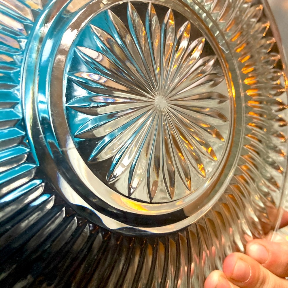 Various dinner plates - 2 per set